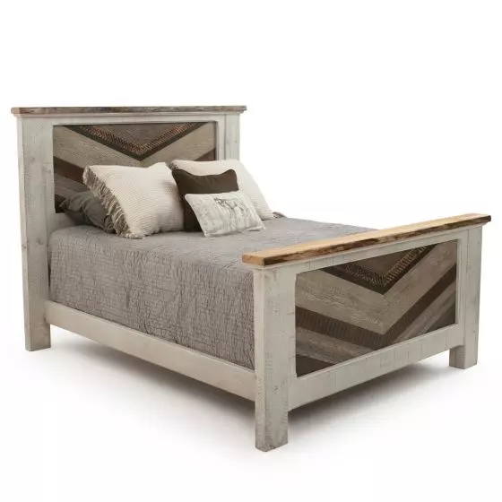 COASTAL CHEVRON COTTAGE BARNWOOD BED
