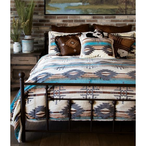 Wrangler® Lone Mountain Plush Sherpa Comforter Set