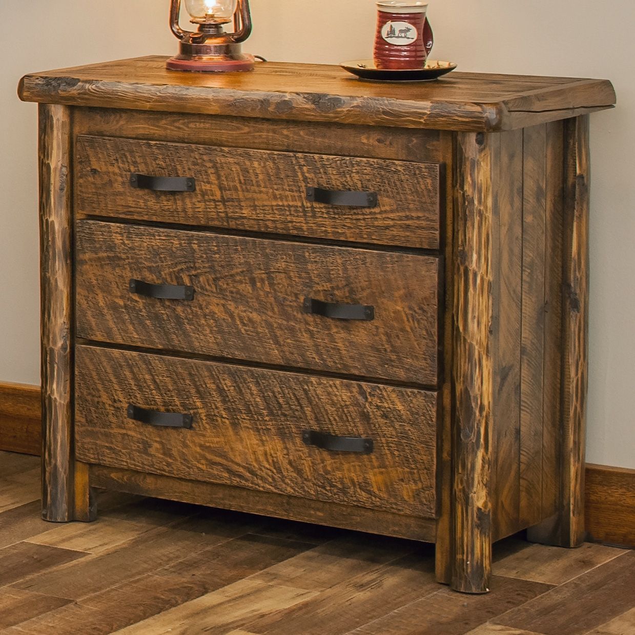 OLDE TOWNE 3 DRAWER LOG CHEST