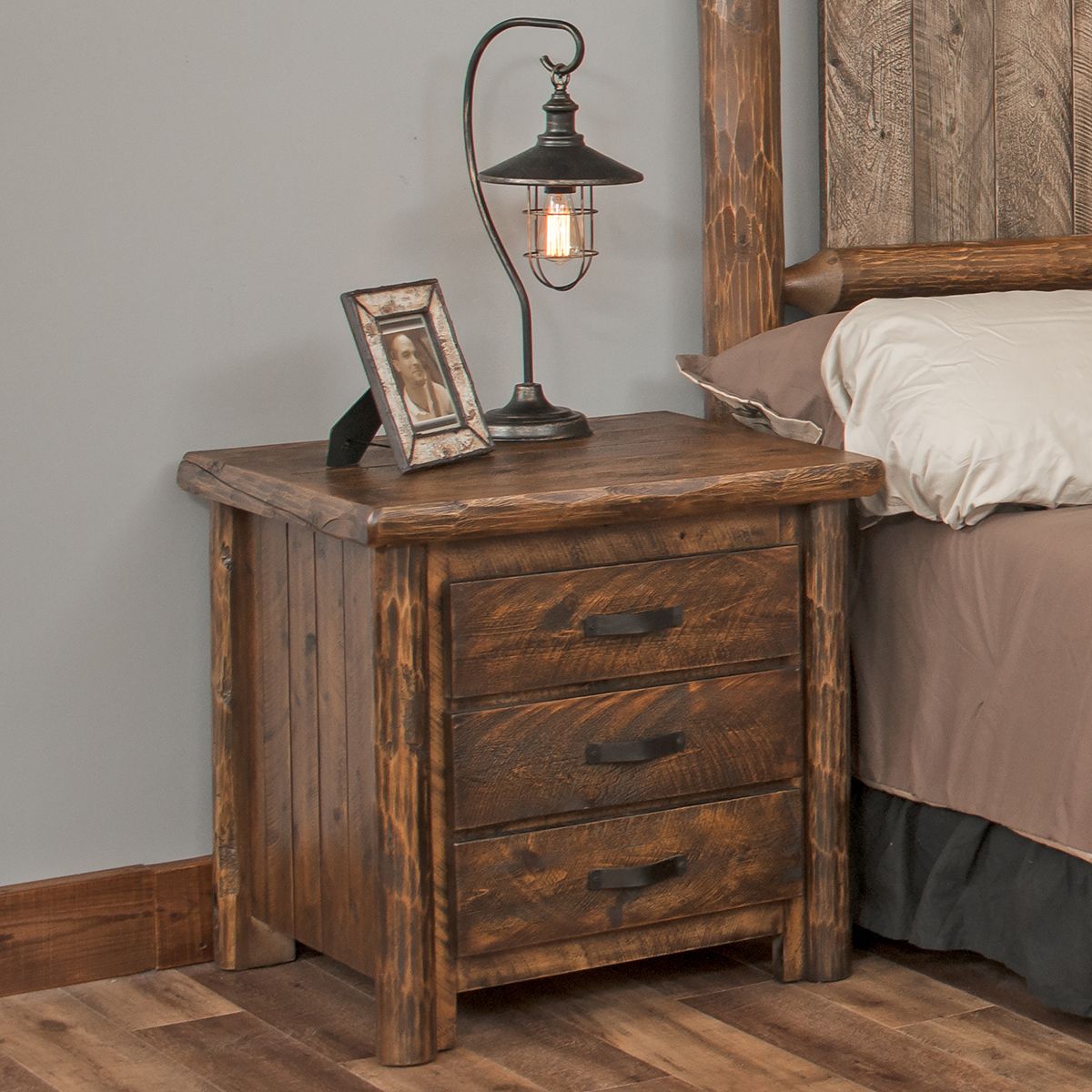 OLDE TOWNE RUSTIC 3 DRAWER LOG NIGHTSTAND