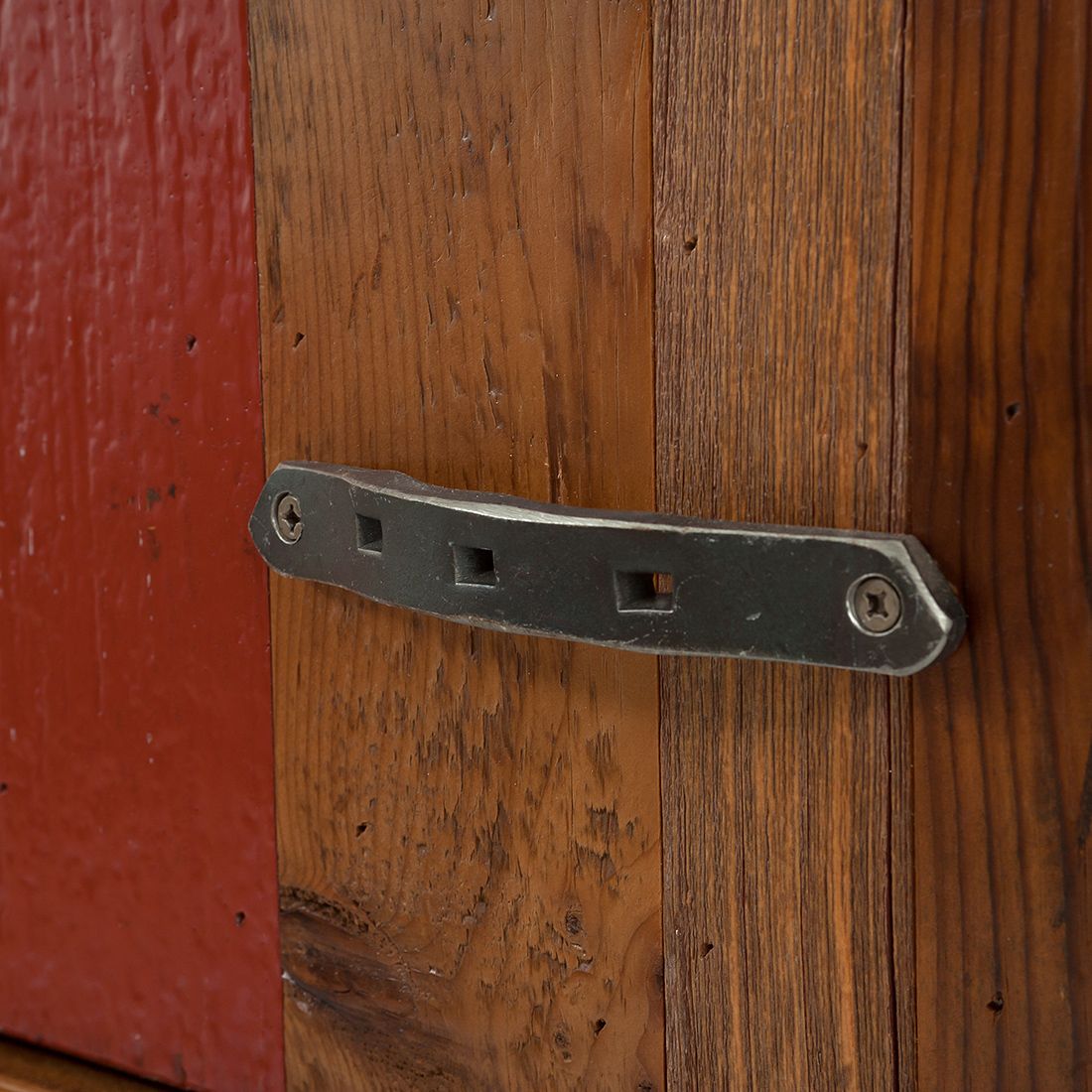 BACK TO THE BARN RECLAIMED 4 DRAWER CHEST
