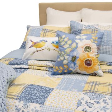 Spring Flowers Decorative Pillow Set