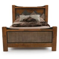 Mountain Horizon Northern Lights Barnwood Bed