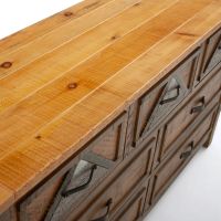 Mountain Horizon 7 Drawer Barnwood Dresser - Top Detail