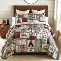 Winter Cottage Quilt Set