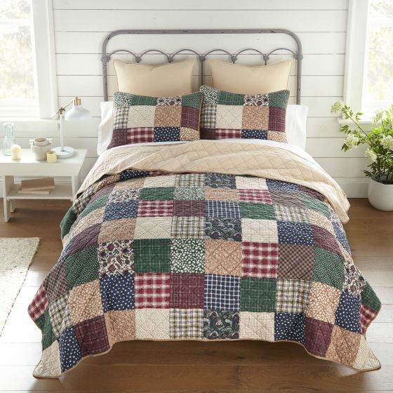 Rustic Paisley Quilt Set