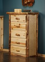 Beaver Creek Aspen 5 Drawer Log Chest--Flat drawer fronts, Clear finish, Light aspen, Standard logs